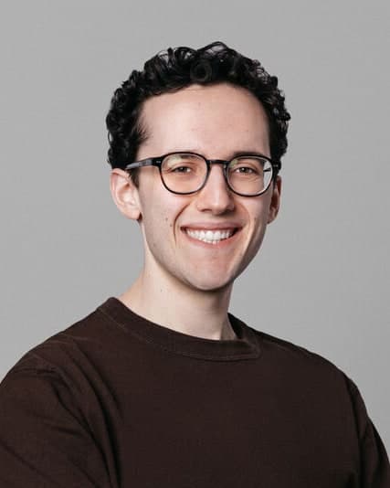Portrait of Steven Winnick